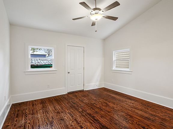 3rd image of 4437-39 Annunciation St Unit 4439