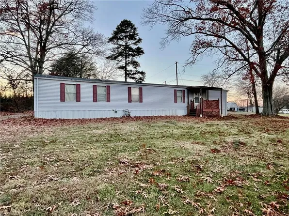 7878 State Highway 66 S, Rural Hall, NC 27045
