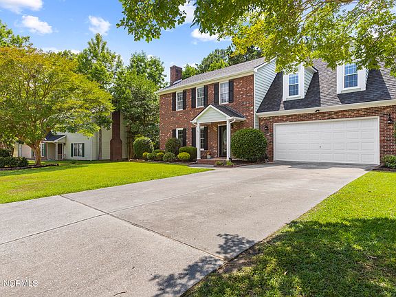 2nd image of 118 Archdale Dr