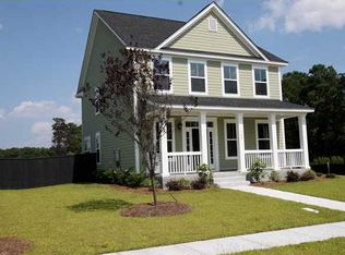 700 Quintan St, Summerville, SC 29483