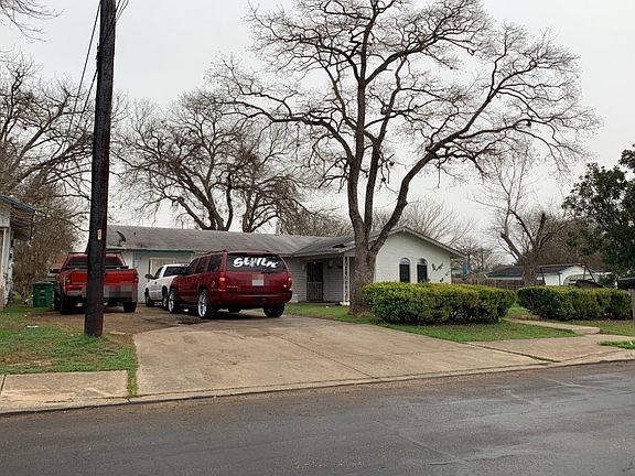 3rd image of 2810 Irwin Dr