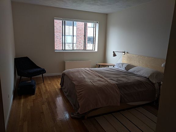 3rd image of 40 Williams St APT 303
