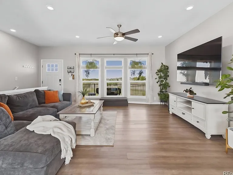 44076 Morning Star Ct — Photo 3