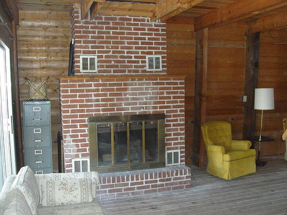 4th image of 2931 Blackberry Ln
