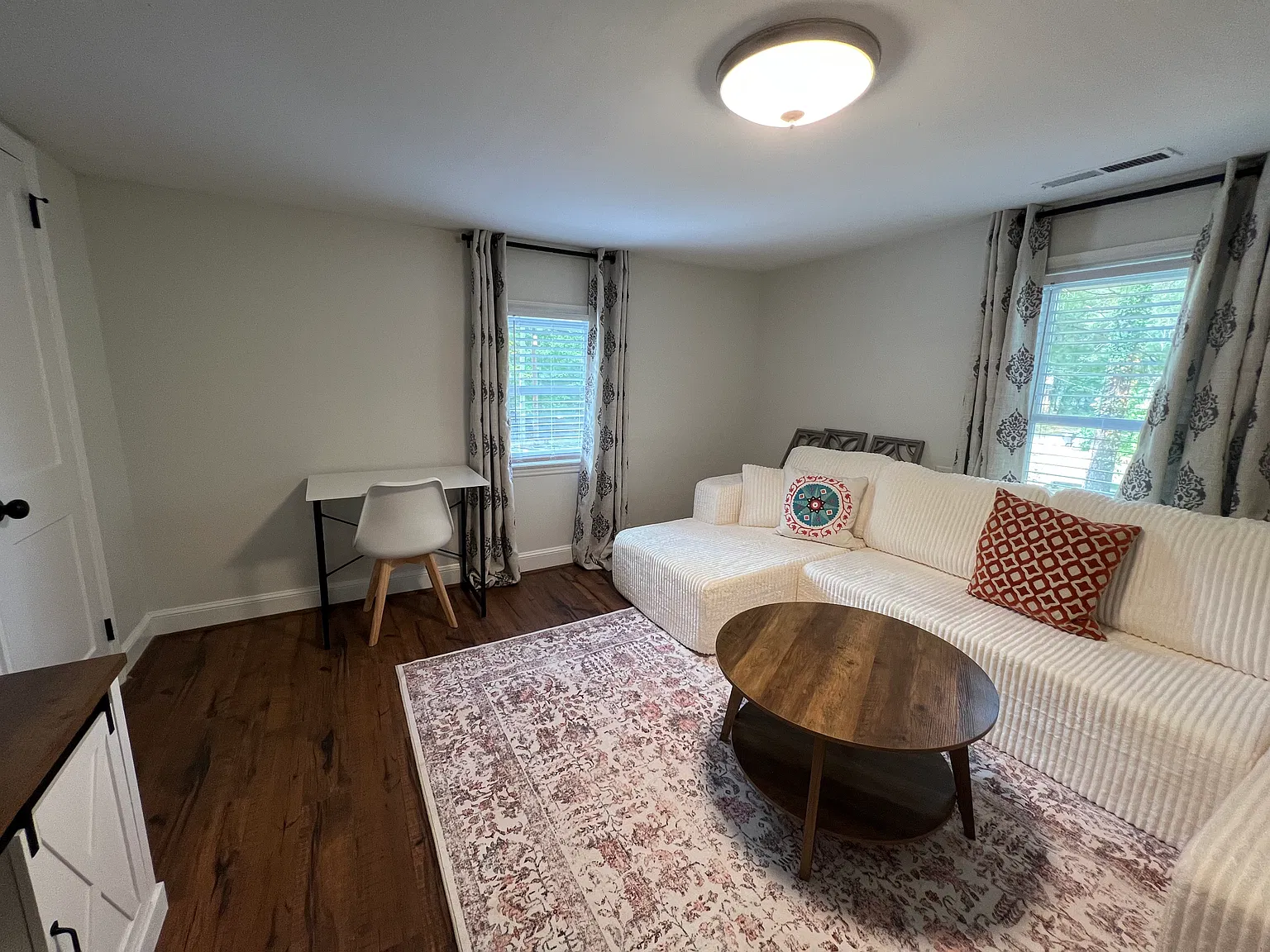 137 Turner St — Photo 4