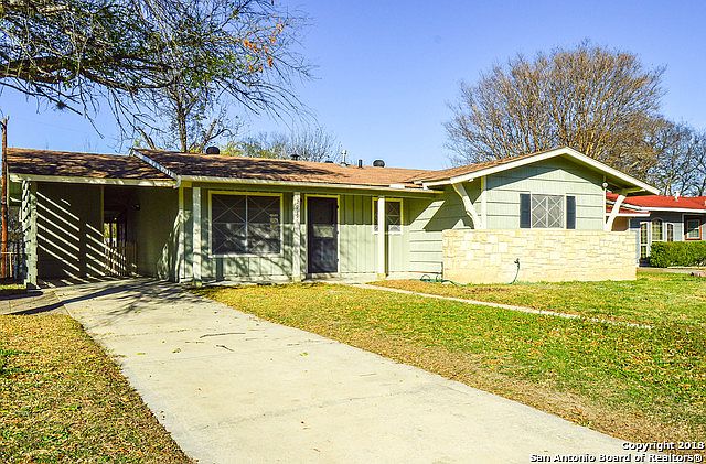 1st image of 2915 Shady Springs Dr
