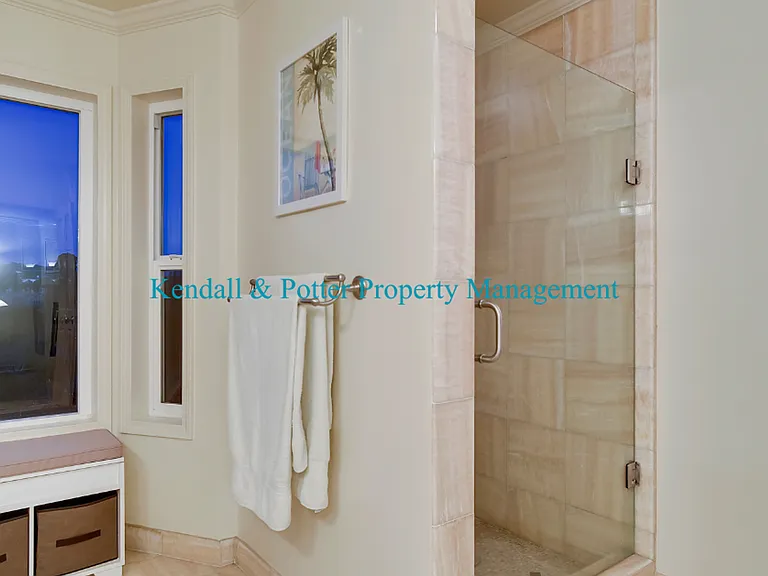 544 Cuesta Dr — Photo 36