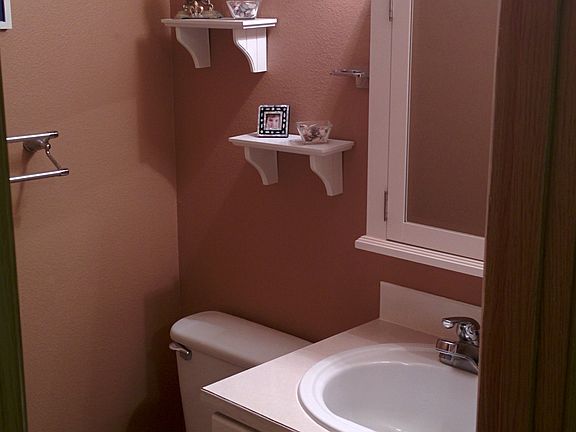 4th image of 317 Amberwood Cir