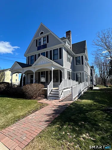 242 S Main St #C Photo 1