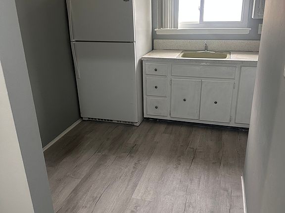 5th image of 35 Pilcher St Floor 2
