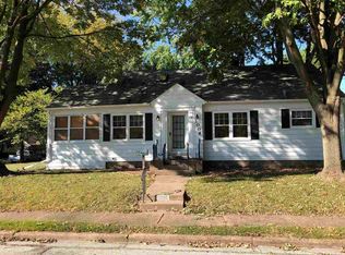 1006 E Columbia Ave, Davenport, IA