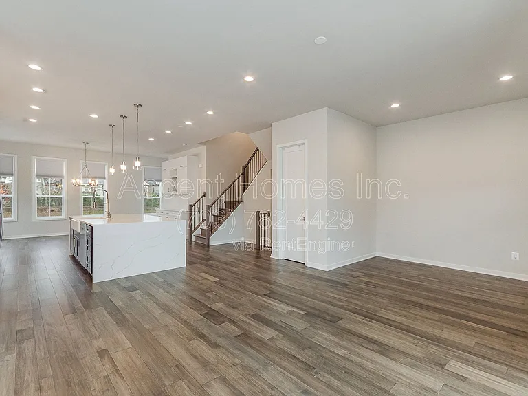 22230 Philanthropic Dr — Photo 5
