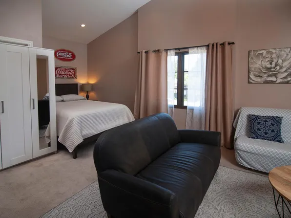 2618 Abedul St, Carlsbad, CA 92009