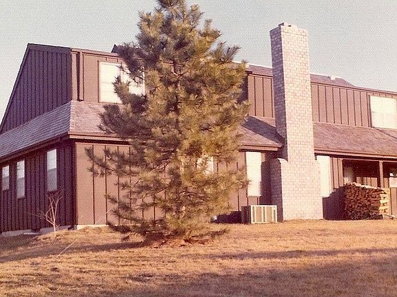 3rd image of 4736 Queal Dr