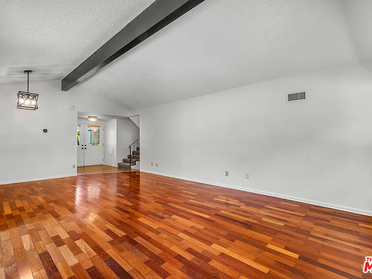 4076 Tropico Way — Photo 4