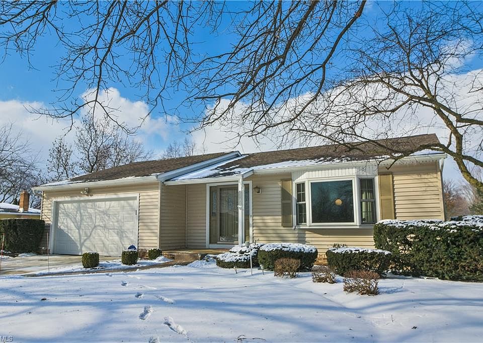 1st image of 1033 Hampton Dr