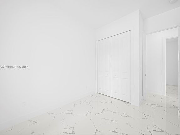 5th image of 326 Louis Ave