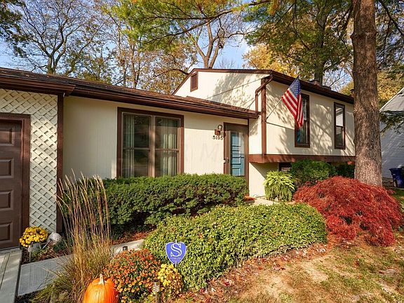 3rd image of 5195 Briar Ct