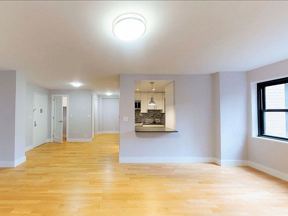 4th image of 301 E 47th St APT 5N