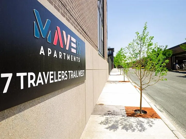 Maven Apartments — Photo 18