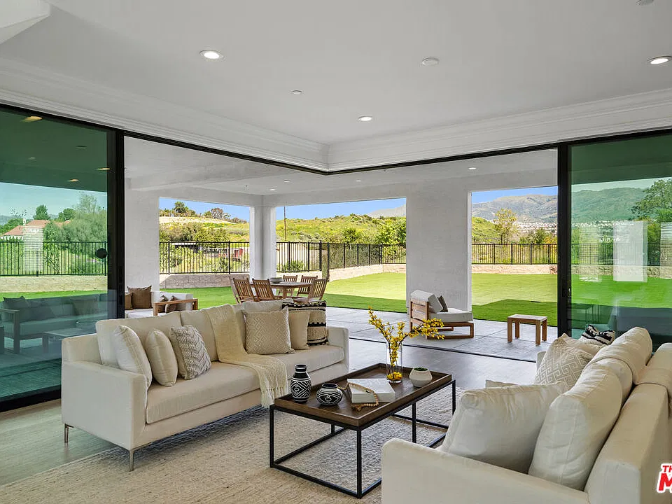 10615 Wood Briar Ct