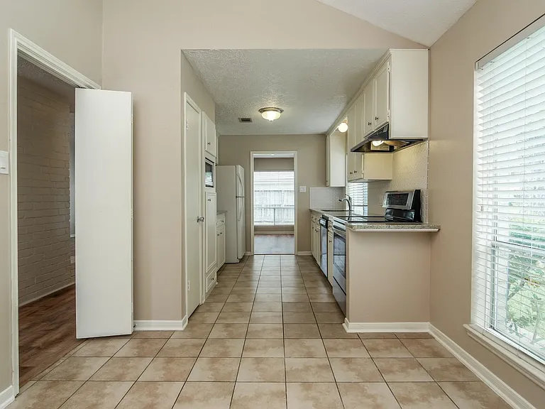 12002 Rocky Knoll Dr — Photo 13