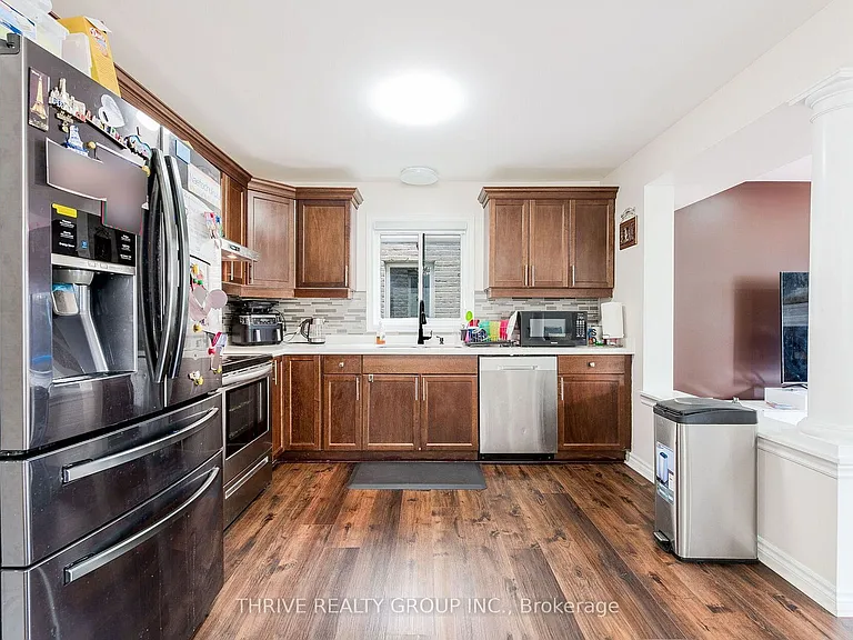 1737 Mickleborough Dr #UPPER — Photo 8