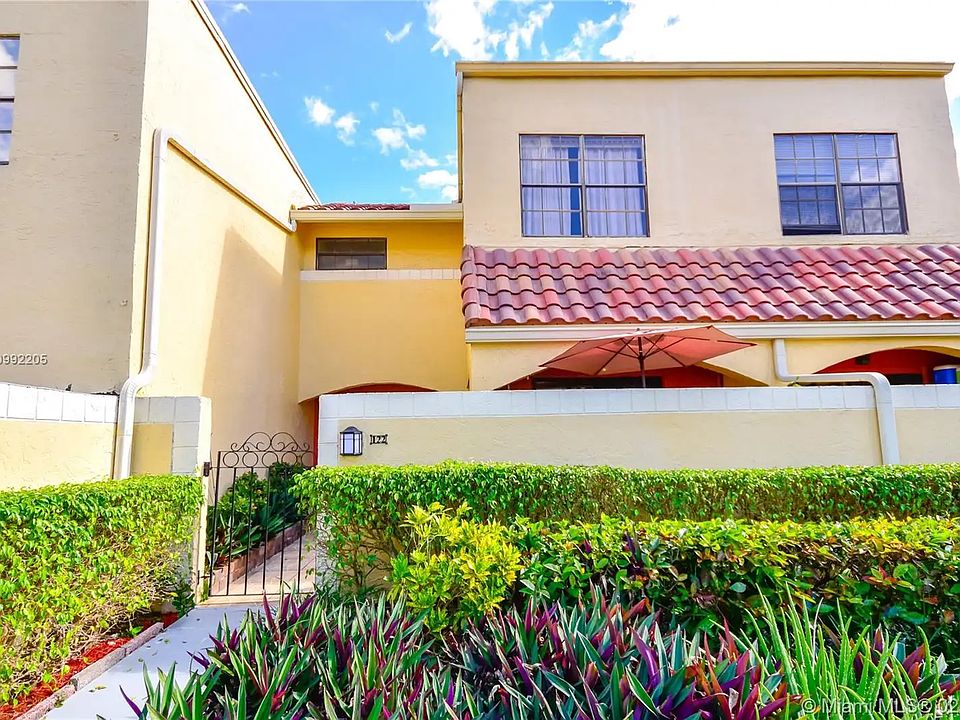 1st image of 20941 Bay Ct #1222