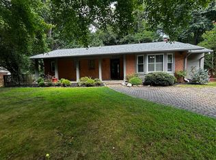 6715 Old Stage Rd, Rockville, MD 20852