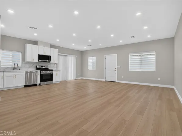 16425 Clymer St, Granada Hills, CA 91344