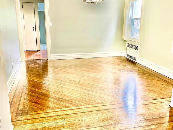 3rd image of 11 Henry Pl Floor 1
