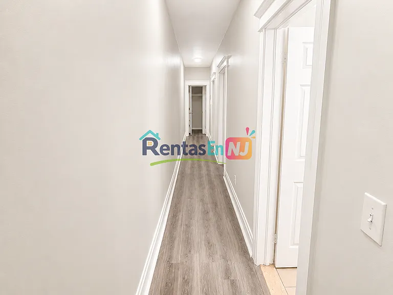 161 S 10th St #3LC — Photo 5