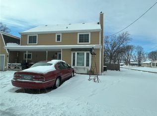 422 7th St, Minburn, IA 50167