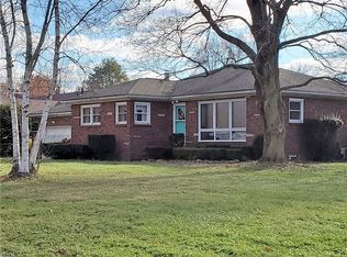 954 E Robinson Ave, Barberton, OH 44203