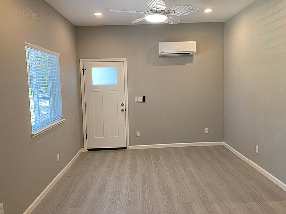 4th image of 3703 Linda Vista Ave #A