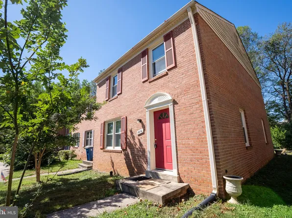 12136 Bentridge Pl, Potomac, MD 20854