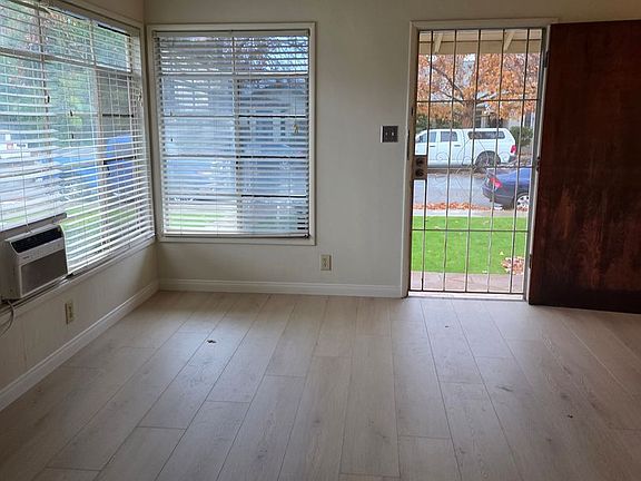 2nd image of 2908 Sunset Ave #0