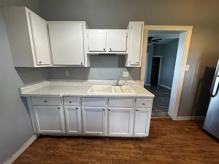1010 Bates St — Photo 10
