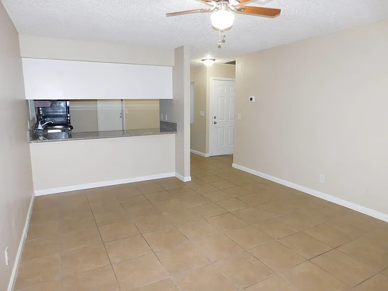 5228 Greene Ln — Photo 11