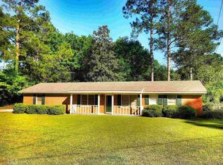 211 Pinehurst Dr, Dublin, GA 31021