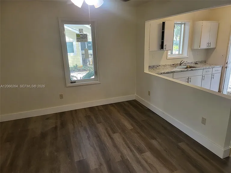 293 NE 80th Ter — Photo 3
