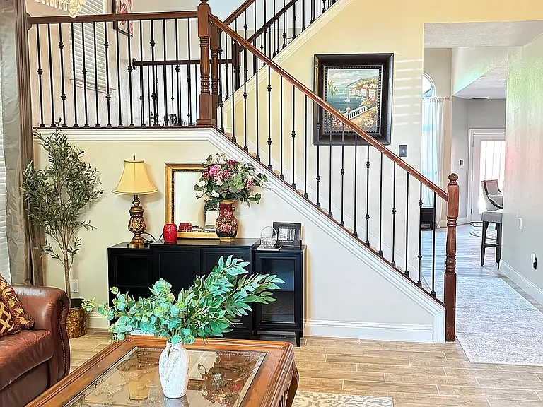 1740 Forest Glen Dr — Photo 4