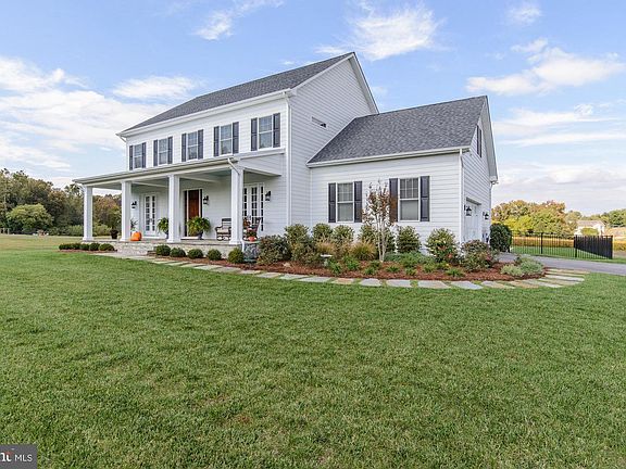 4th image of 206 Trenton Dr