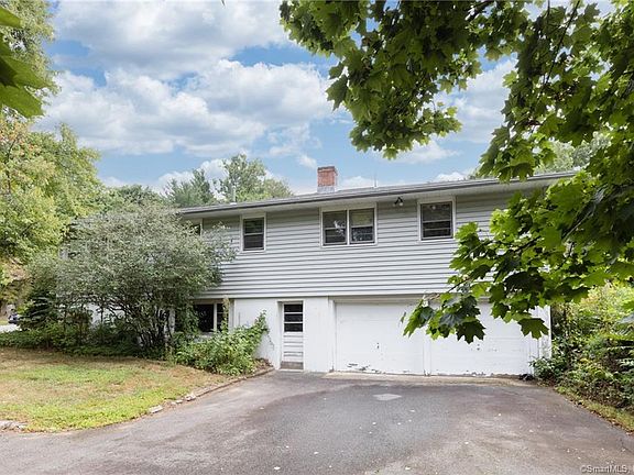 4th image of 25 Arline Dr