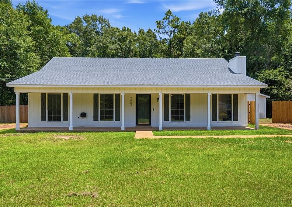 1st image of 2863 Cottage Glenn Dr E