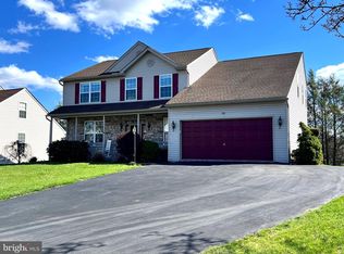 124 Limestone Dr, Reading, PA 19606