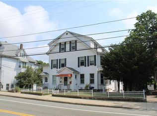 33 Grove Ave APT 3, Westerly, RI 02891