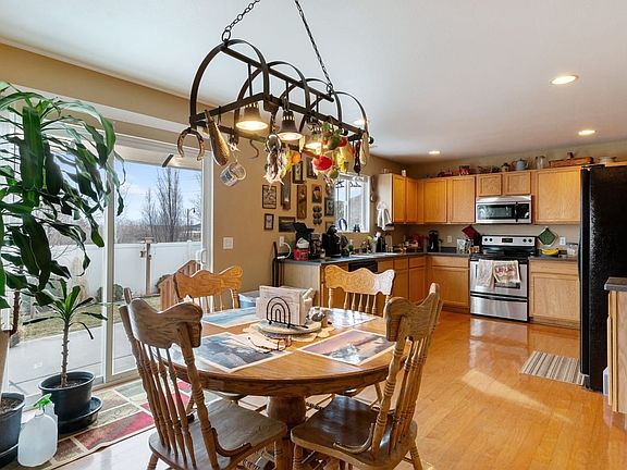 2nd image of 13903 S Lamont Lowell Cir