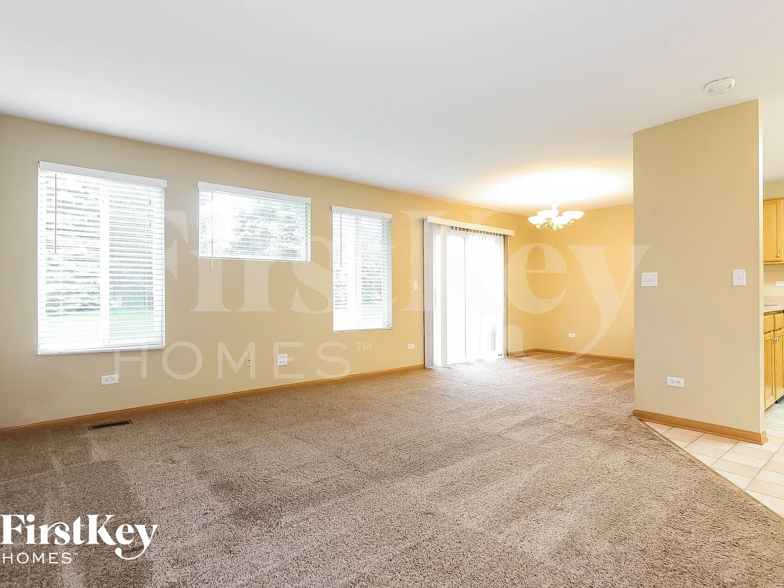 2 bed, 1.0 bath, 1000 sqft, $2,280 — Photo 4