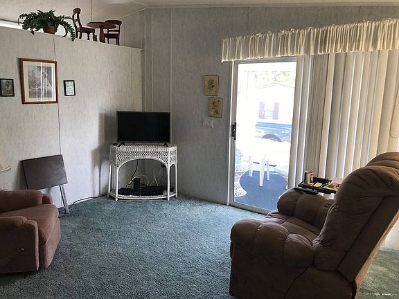 5th image of 2409 Sandlewood Ln